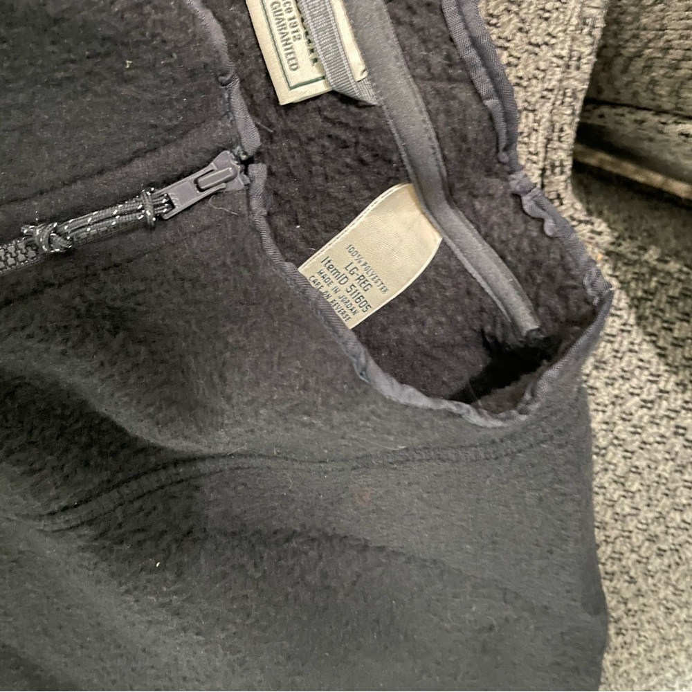 LL Bean pull over sweater size Large - Picture 2 of 2